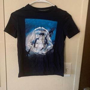 Old Navy Boy’s Shark Casual Tshirt Size Medium(8)